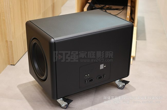 Magico TITAN 15ʽ_